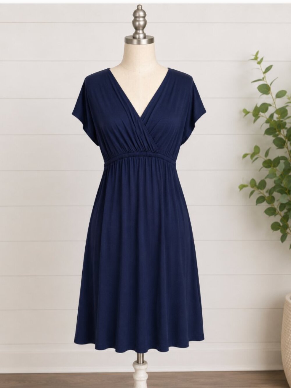 AMAZON ESSENTIALS Women's Surplice V-Neck Short Sleeve Dress Navy Blue S NWT